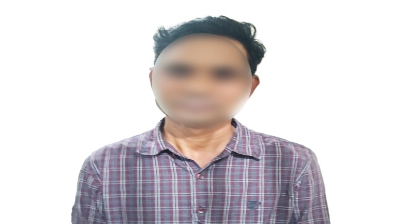 মতিহার থানার অভিযানে রাজশাহী বিশ্ববিদ্যালয়ে ভর্তি জালিয়াতির ঘটনায় মূলহোতা গ্রেপ্তার