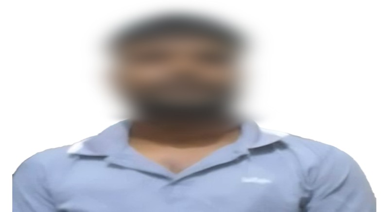রাজশাহী মহানগরীতে আরএমপি’র বিশেষ মাদকবিরোধী টিম কর্তৃক ১ মাদক ব্যবসায়ী গ্রেপ্তার; এসকাফ সিরাপ উদ্ধার