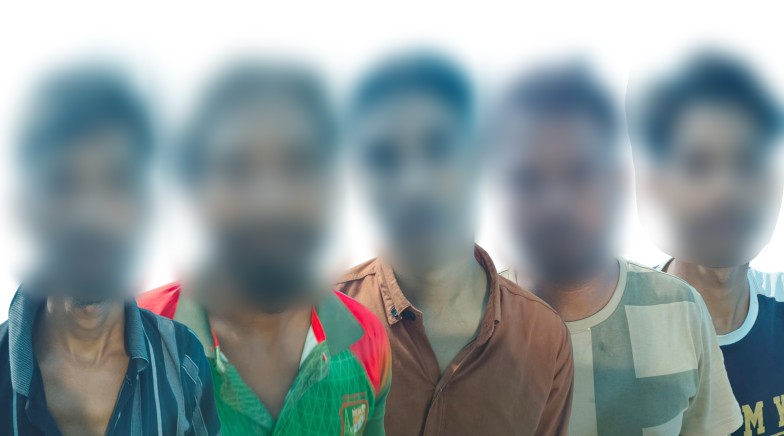 রাজশাহী মহানগরীতে আরএমপি’র চন্দ্রিমা থানা পুলিশ কর্তৃক ৫ মাদক ব্যবসায়ী গ্রেপ্তার; ট্যাপেন্টাডল ট্যাবলেট উদ্ধার