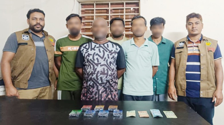 আরএমপি ডিবি’র অভিযানে ৫ জুয়াড়ি গ্রেপ্তার; জুয়ার সরঞ্জামাদি উদ্ধার