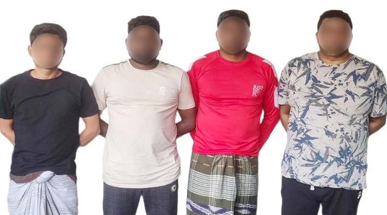 রাজশাহী মহানগরীর শাহমখদুম থানা এলাকায় ককটেল বিস্ফোরণের দায়ে ৪ জন গ্রেপ্তার