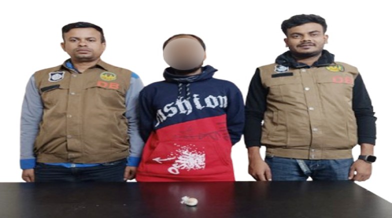 আরএমপি’র কাশিয়াডাঙ্গায় ডিবি পুলিশের অভিযানে হেরোইনসহ ১ ব্যক্তি গ্রেপ্তার