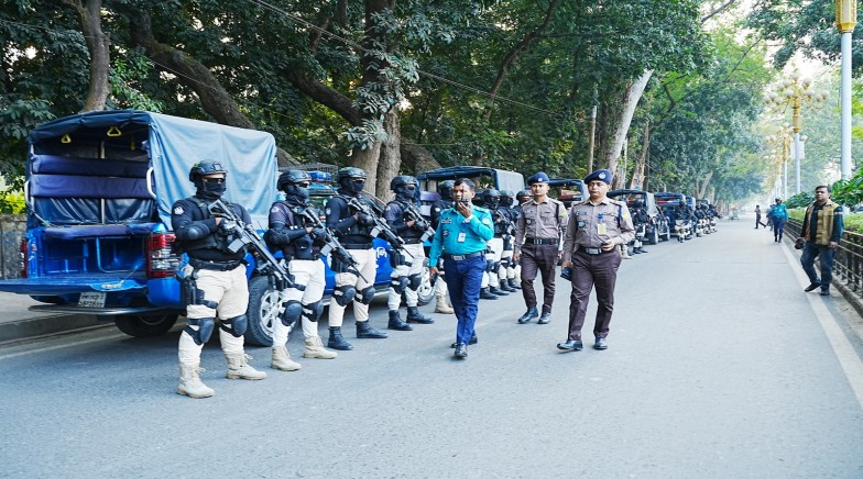 রাজশাহী মেট্রোপলিটন পুলিশের পুলিশ পেট্রোলিং ড্রিল অনুষ্ঠিত