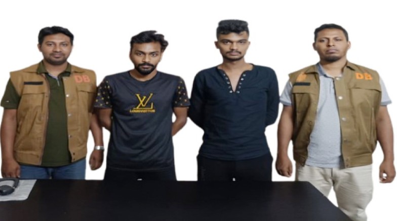 রাজশাহী মহানগরীতে অটোরিক্সা ছিনতাইকালে ডিবির অভিযানে ২ জন গ্রেপ্তার