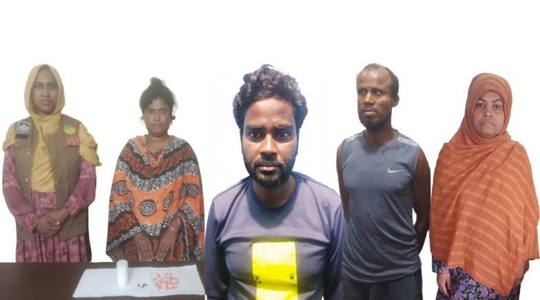 রাজশাহীতে আরএমপি’র মাদকবিরোধী অভিযানে নারীসহ ৪ মাদক ব্যবসায়ী গ্রেপ্তার; ট্যাপেন্টাডল ও ইয়াবা ট্যাবলেট এবং গাঁজা উদ্ধার