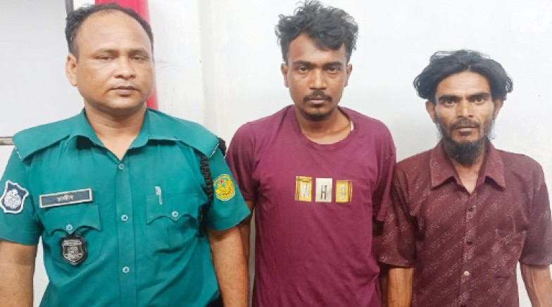 রাজশাহীতে আরএমপি'র মাদকবিরোধী অভিযানে ২ জন মাদক ব্যবসায়ী গ্রেপ্তার; হেরোইন উদ্ধার