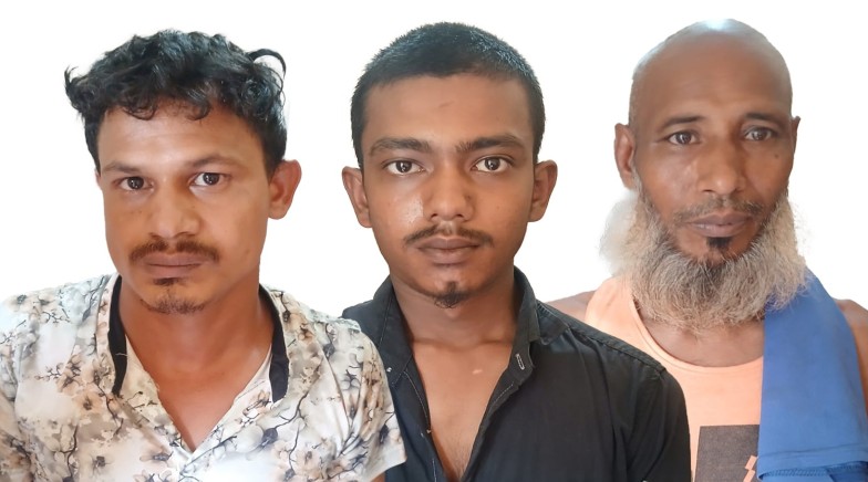 রাজশাহীতে আরএমপি’র মাদকবিরোধী অভিযানে ৩ মাদক ব্যবসায়ী গ্রেপ্তার; গাঁজা ও ইয়াবা ট্যাবলেট উদ্ধার