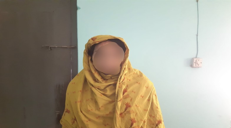 রাজশাহী মহানগরীতে আরএমপি পুলিশ কমিশনারের প্রত্যক্ষ তত্ত্বাবধানে গঠিত বিশেষ মাদকবিরোধী টিমের পরিচালিত অভিযানে ১ নারী মাদক কারবারি গ্রেপ্তার, গাঁজা উদ্ধার, নগদ অর্থ ও মোবাইল ফোন জব্দ