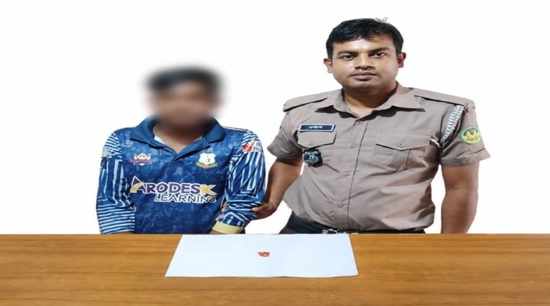 রাজশাহী মহানগরীতে আরএমপি’র মাদকবিরোধী অভিযানে ১ মাদক ব্যবসায়ী গ্রেপ্তার; ইয়াবা ট্যাবলেট উদ্ধার