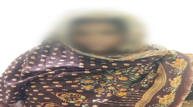 রাজশাহী মহানগরীতে আরএমপি’র বিশেষ মাদকবিরোধী টিম কর্তৃক ১ নারী মাদক ব্যবসায়ী গ্রেপ্তার; হেরোইন ও ইয়াবা ট্যাবলেট উদ্ধার এবং নগদ অর্থ, মোবাইল ফোন ও ডিজিটাল ওজন মিটার জব্দ