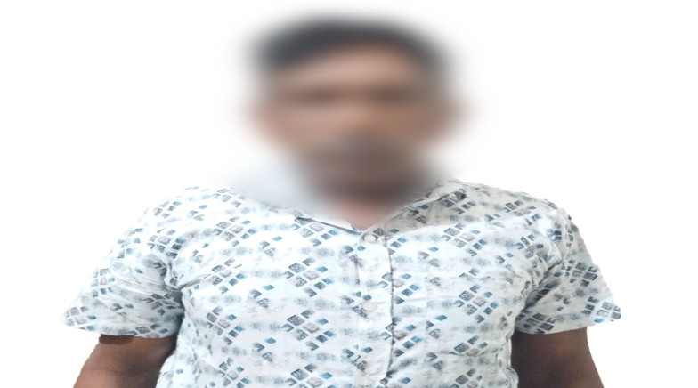 রাজশাহী মহানগরীতে আরএমপি’র বিশেষ মাদকবিরোধী টিম কর্তৃক ১ মাদক ব্যবসায়ী গ্রেপ্তার; হেরোইন ও ইয়াবা ট্যাবলেট উদ্ধার এবং নগদ অর্থ জব্দ