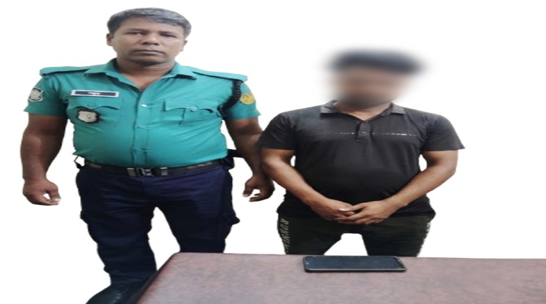 রাজশাহী মহানগরীতে আরএমপি’র বিশেষ টিম কর্তৃক ১ অনলাইন জুয়াড়ি গ্রেপ্তার; জুয়ার কাজে ব্যবহৃত মোবাইল ফোন জব্দ