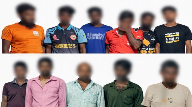 রাজশাহী মহানগরীতে কর্ণহার ও পবা থানা পুলিশের অভিযানে জুয়া খেলা অবস্থায় ১১ জন গ্রেপ্তার; তাস, মোবাইল ফোন ও নগদ অর্থ জব্দ